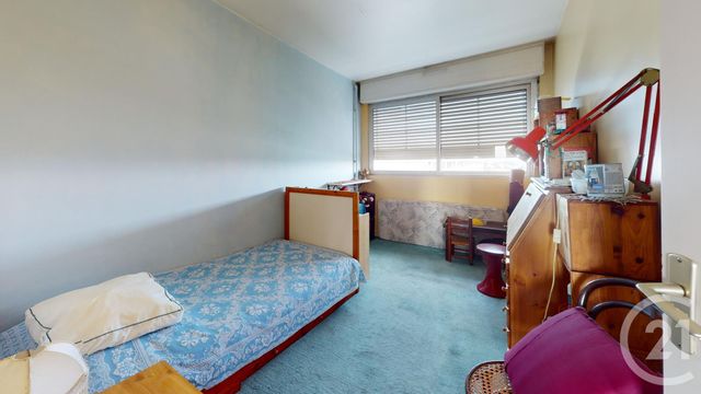 Appartement à vendre - 5 pièces - 102,70 m2 - La Courneuve - 93 - ILE-DE-FRANCE