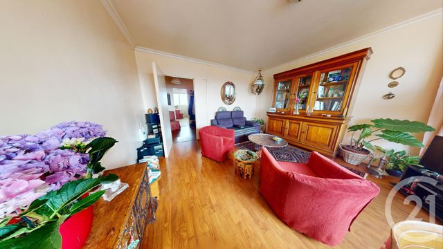 Appartement à vendre - 5 pièces - 102,70 m2 - La Courneuve - 93 - ILE-DE-FRANCE