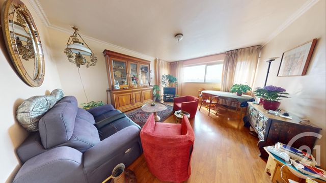 Appartement à vendre - 5 pièces - 102,70 m2 - La Courneuve - 93 - ILE-DE-FRANCE