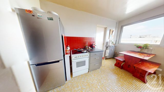 Appartement à vendre - 5 pièces - 102,70 m2 - La Courneuve - 93 - ILE-DE-FRANCE