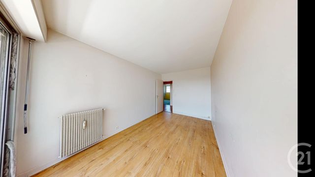 Appartement &agrave; vendre - 5 pi&egrave;ces - 102,70 m2 - La Courneuve - 93 - ILE-DE-FRANCE