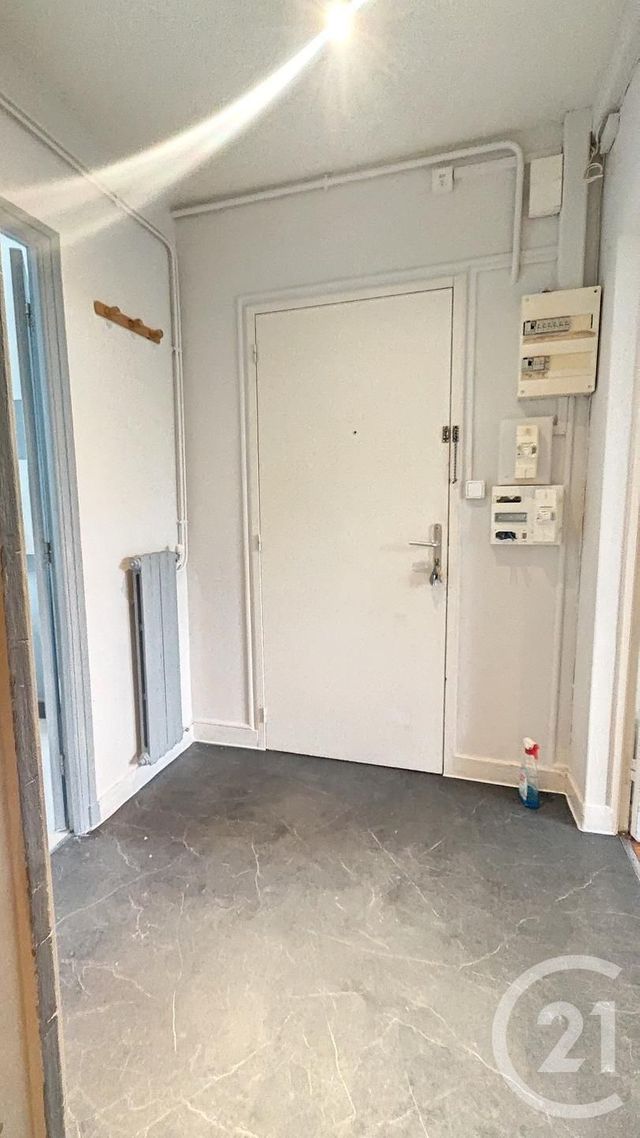 Appartement F5 à vendre - 5 pièces - 80 m2 - Guingamp - 22 - BRETAGNE