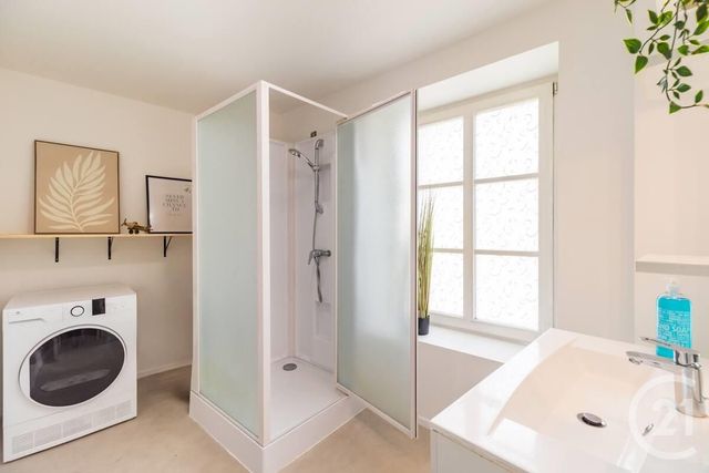 Appartement F4 à vendre - 5 pièces - 83,73 m2 - Guingamp - 22 - BRETAGNE