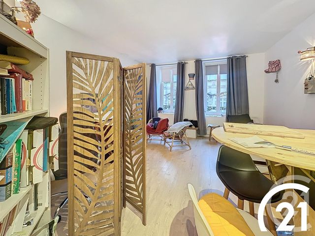 Immeuble &agrave; vendre - 220 m2 - Guingamp - 22 - BRETAGNE