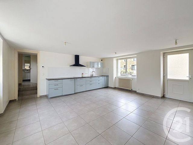 Maison &agrave; louer - 3 pi&egrave;ces - 67,22 m2 - Plouagat - 22 - BRETAGNE