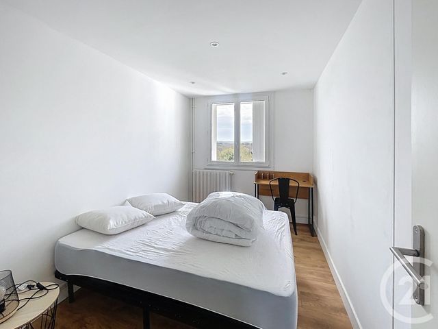 Appartement T4 à louer - 4 pièces - 65,72 m2 - Guingamp - 22 - BRETAGNE