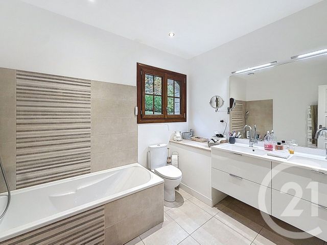 Maison à vendre - 9 pièces - 224 m2 - Ploubazlanec - 22 - BRETAGNE