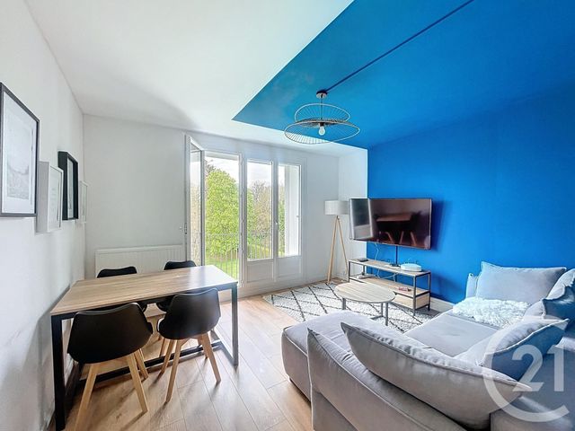 Appartement T4 &agrave; louer - 4 pi&egrave;ces - 61,11 m2 - Guingamp - 22 - BRETAGNE