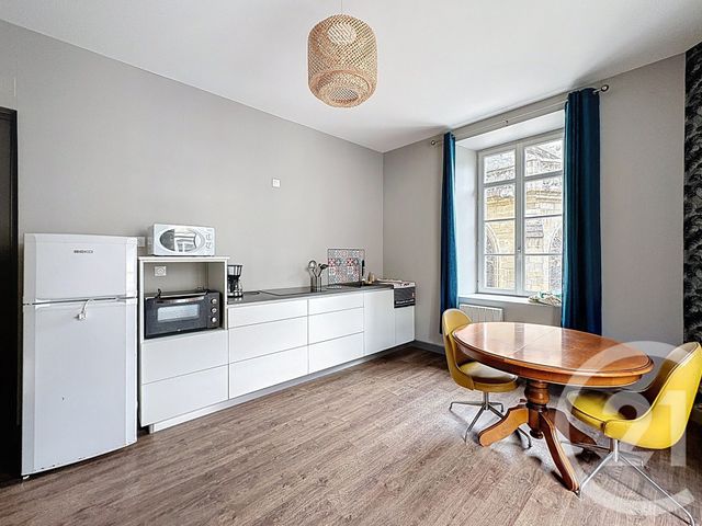 Appartement T2 &agrave; louer - 2 pi&egrave;ces - 39,38 m2 - Guingamp - 22 - BRETAGNE