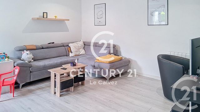 Maison &agrave; louer - 4 pi&egrave;ces - 87,17 m2 - Pedernec - 22 - BRETAGNE