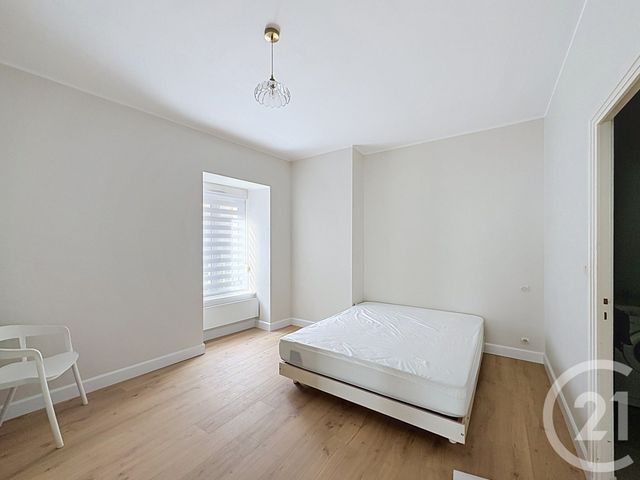 Appartement F2 bis &agrave; louer - 3 pi&egrave;ces - 76,44 m2 - Guingamp - 22 - BRETAGNE