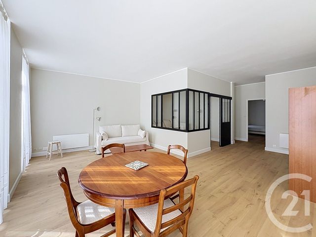 Appartement F2 bis &agrave; louer - 3 pi&egrave;ces - 76,44 m2 - Guingamp - 22 - BRETAGNE