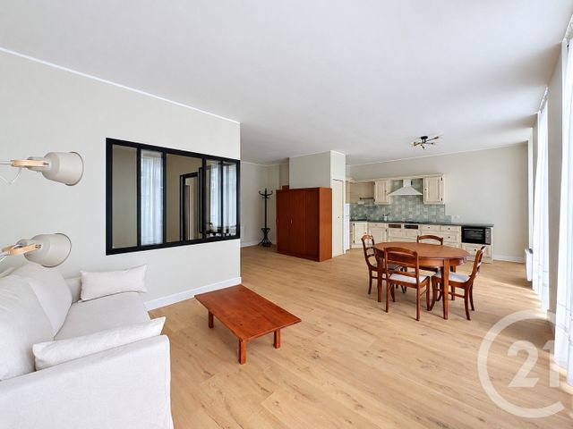 Appartement F2 bis &agrave; louer - 3 pi&egrave;ces - 76,44 m2 - Guingamp - 22 - BRETAGNE