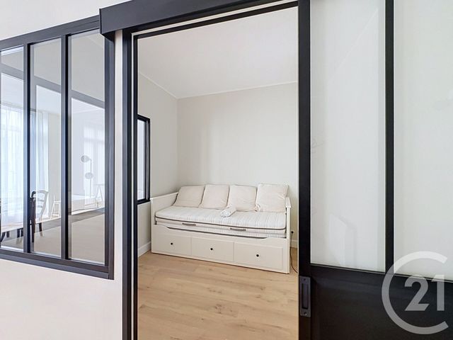 Appartement F2 bis &agrave; louer - 3 pi&egrave;ces - 76,44 m2 - Guingamp - 22 - BRETAGNE