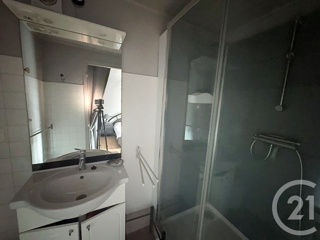 Appartement T3 &agrave; louer - 3 pi&egrave;ces - 64,08 m2 - Guingamp - 22 - BRETAGNE