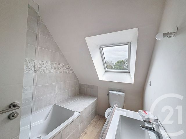 Maison &agrave; louer - 4 pi&egrave;ces - 70,60 m2 - Pabu - 22 - BRETAGNE