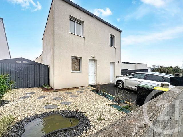 Maison &agrave; louer - 4 pi&egrave;ces - 74,16 m2 - Plerneuf - 22 - BRETAGNE