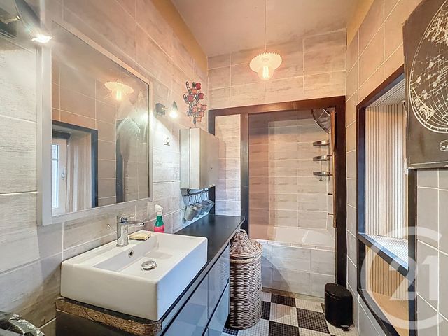 Maison &agrave; vendre - 5 pi&egrave;ces - 119 m2 - Guingamp - 22 - BRETAGNE