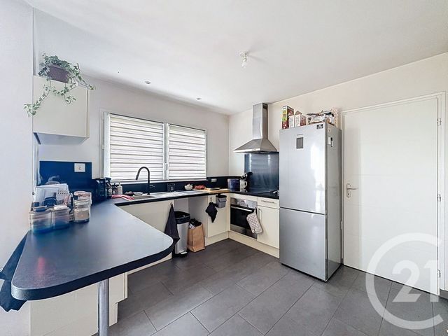 Maison &agrave; louer - 4 pi&egrave;ces - 85,21 m2 - Graces - 22 - BRETAGNE