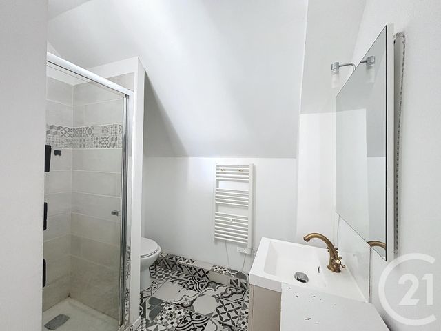 Appartement T3 &agrave; louer - 3 pi&egrave;ces - 50,17 m2 - Guingamp - 22 - BRETAGNE