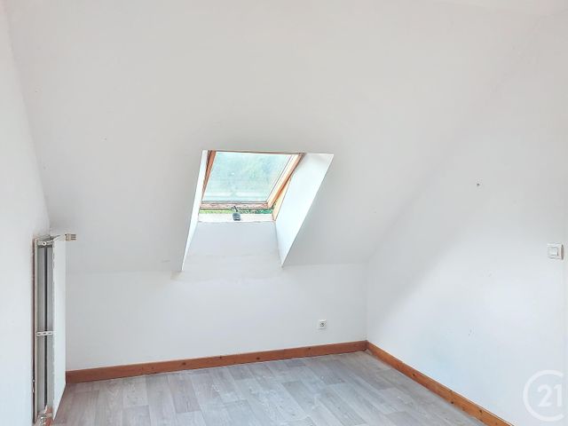 Maison &agrave; louer - 5 pi&egrave;ces - 123 m2 - Pontrieux - 22 - BRETAGNE