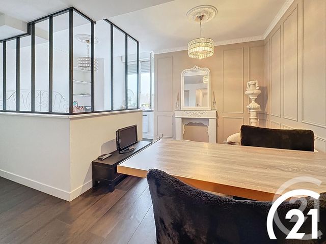 Appartement T1 &agrave; louer - 1 pi&egrave;ce - 34 m2 - Guingamp - 22 - BRETAGNE