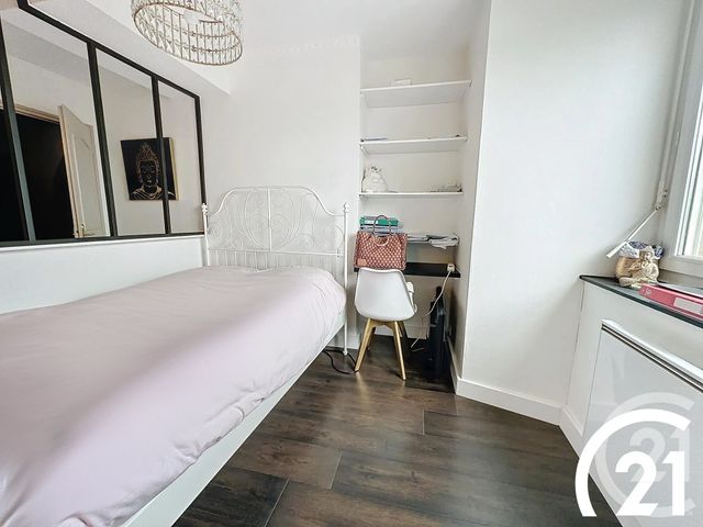 Appartement T1 &agrave; louer - 1 pi&egrave;ce - 34 m2 - Guingamp - 22 - BRETAGNE