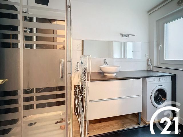 Appartement T1 &agrave; louer - 1 pi&egrave;ce - 34 m2 - Guingamp - 22 - BRETAGNE