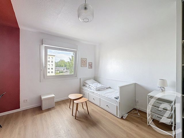 Appartement Studio &agrave; louer - 1 pi&egrave;ce - 18,30 m2 - Guingamp - 22 - BRETAGNE