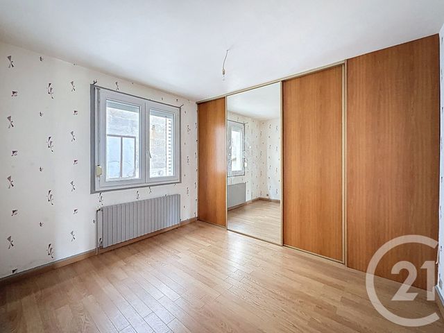 Maison &agrave; louer - 5 pi&egrave;ces - 93,50 m2 - Ploumagoar - 22 - BRETAGNE