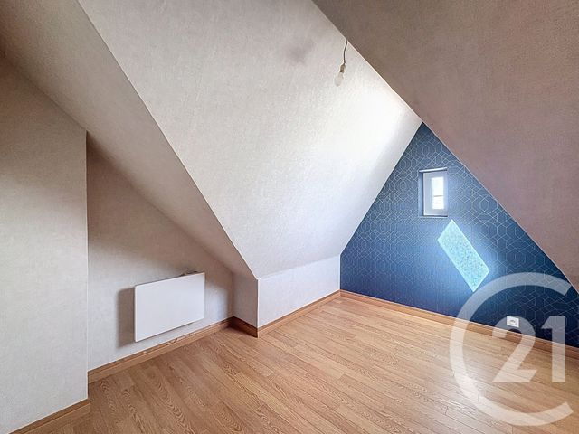 Maison &agrave; louer - 5 pi&egrave;ces - 93,50 m2 - Ploumagoar - 22 - BRETAGNE