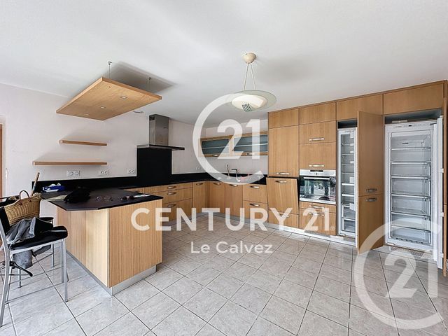 Maison &agrave; vendre - 8 pi&egrave;ces - 220 m2 - Ploumagoar - 22 - BRETAGNE