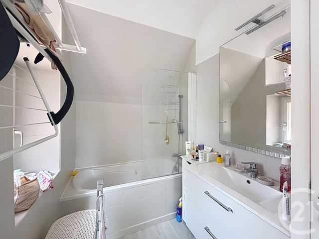 Maison &agrave; vendre - 5 pi&egrave;ces - 138,86 m2 - Guingamp - 22 - BRETAGNE
