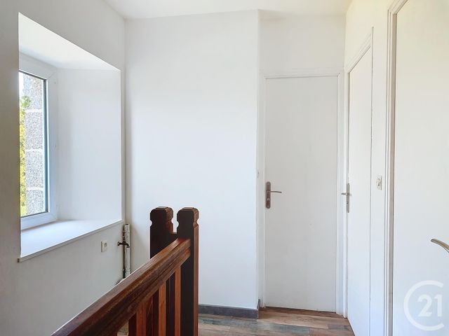 Maison &agrave; louer - 3 pi&egrave;ces - 67,32 m2 - St Gilles Les Bois - 22 - BRETAGNE