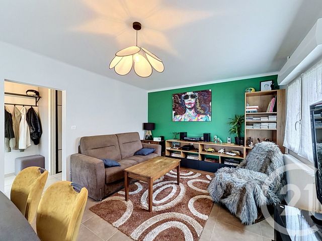 Maison &agrave; vendre - 5 pi&egrave;ces - 85 m2 - Ploumagoar - 22 - BRETAGNE