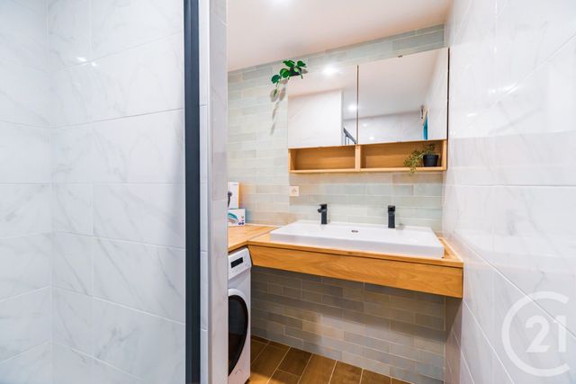 Appartement F4 &agrave; vendre - 4 pi&egrave;ces - 65,20 m2 - Guingamp - 22 - BRETAGNE