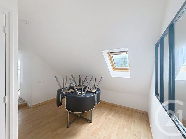 Appartement T4 &agrave; louer - 4 pi&egrave;ces - 55 m2 - Lanrodec - 22 - BRETAGNE
