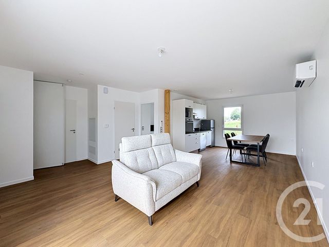 Maison &agrave; louer - 3 pi&egrave;ces - 64 m2 - Plouagat - 22 - BRETAGNE