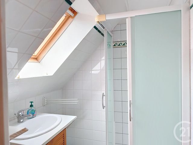 Maison &agrave; louer - 2 pi&egrave;ces - 44,31 m2 - Begard - 22 - BRETAGNE