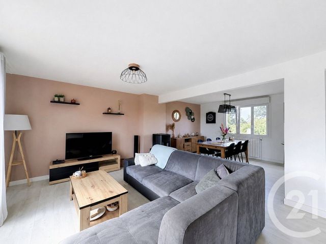 Maison &agrave; vendre - 6 pi&egrave;ces - 135 m2 - Ploumagoar - 22 - BRETAGNE
