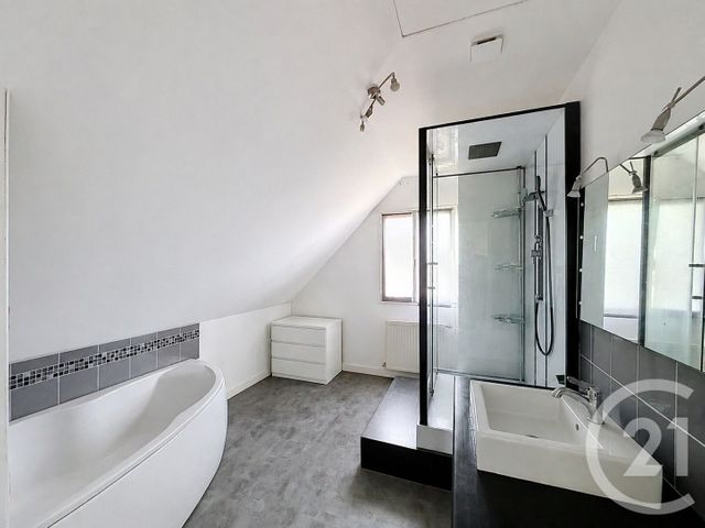 Maison &agrave; vendre - 6 pi&egrave;ces - 135 m2 - Ploumagoar - 22 - BRETAGNE