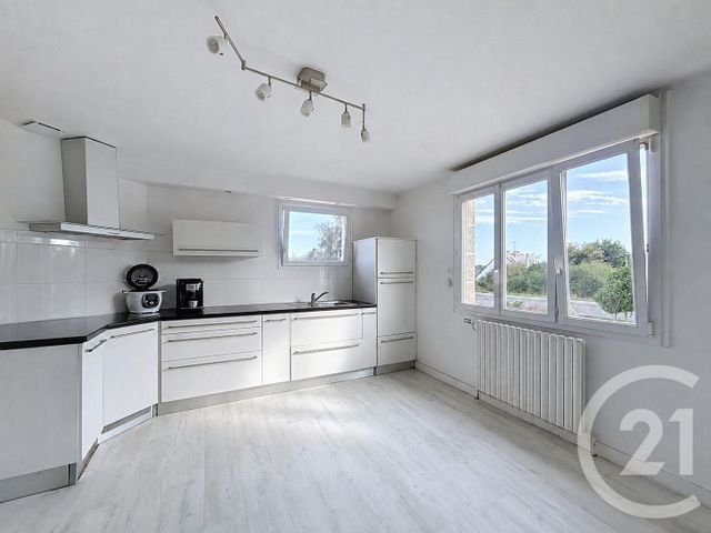 Maison &agrave; vendre - 6 pi&egrave;ces - 135 m2 - Ploumagoar - 22 - BRETAGNE