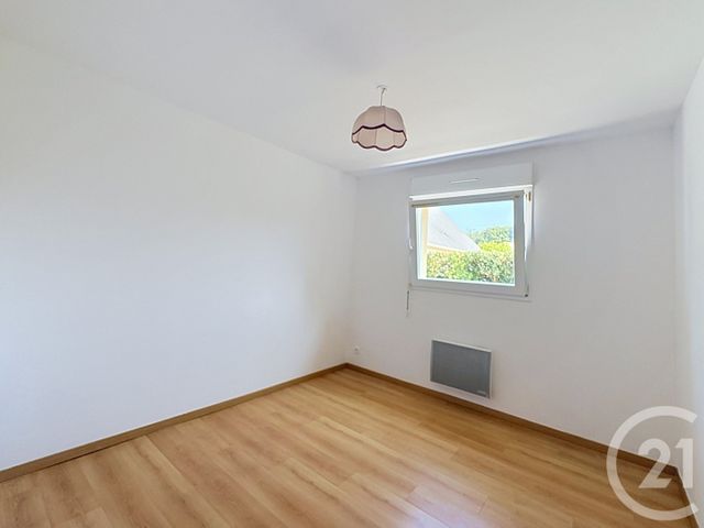Maison &agrave; louer - 4 pi&egrave;ces - 75 m2 - Pommerit Le Vicomte - 22 - BRETAGNE