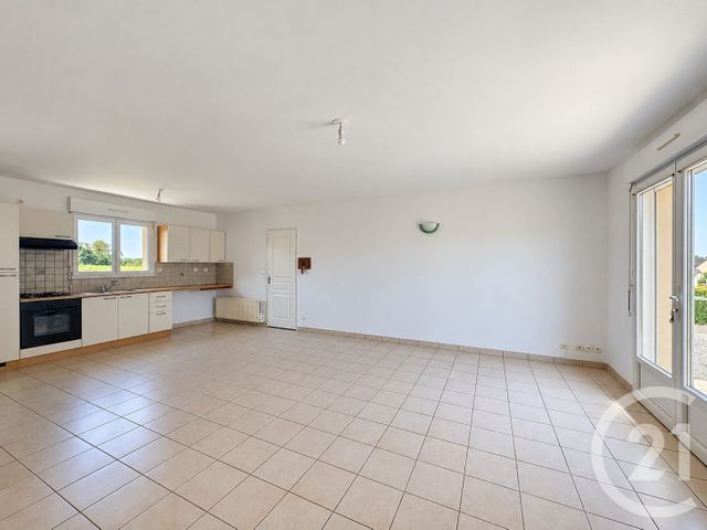Maison &agrave; louer - 4 pi&egrave;ces - 75 m2 - Pommerit Le Vicomte - 22 - BRETAGNE
