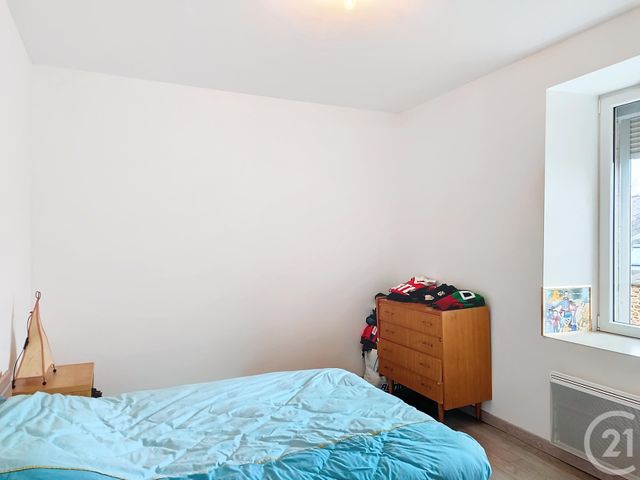 Maison &agrave; louer - 5 pi&egrave;ces - 95,70 m2 - Lanrodec - 22 - BRETAGNE