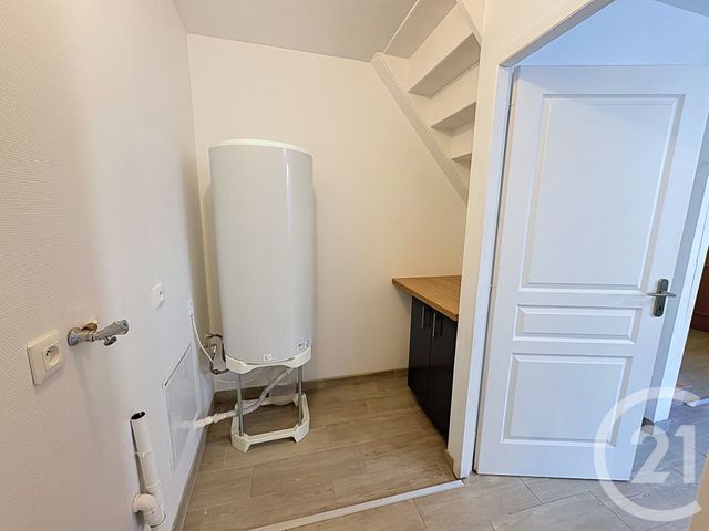 Maison &agrave; louer - 4 pi&egrave;ces - 85,31 m2 - Chatelaudren - 22 - BRETAGNE