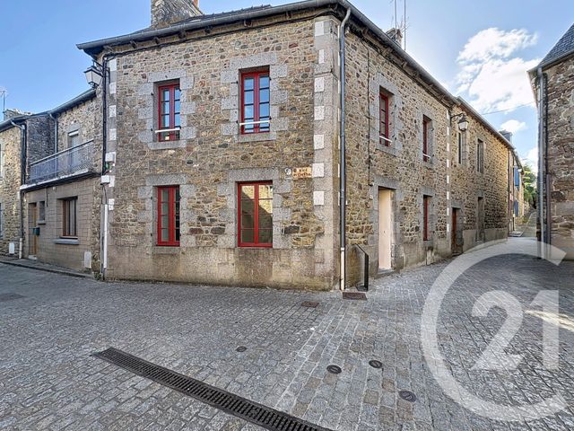 Maison &agrave; louer - 4 pi&egrave;ces - 85,31 m2 - Chatelaudren - 22 - BRETAGNE