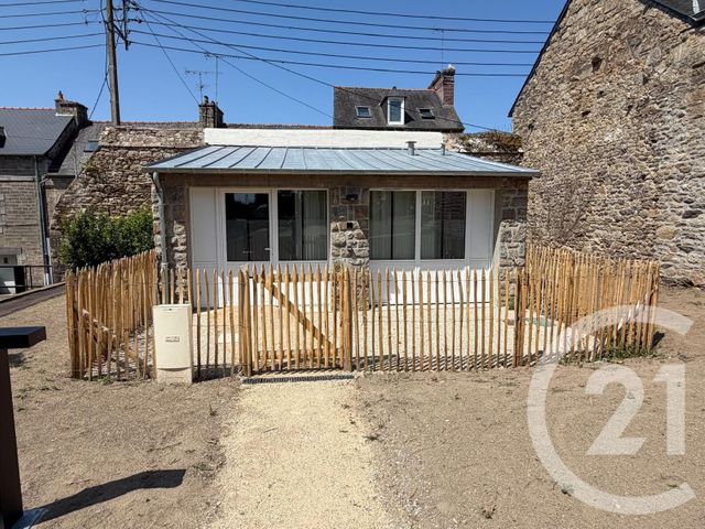 Maison &agrave; louer - 1 pi&egrave;ce - 27,90 m2 - Guingamp - 22 - BRETAGNE