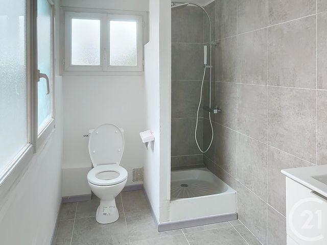 Appartement T2 &agrave; louer - 2 pi&egrave;ces - 30,82 m2 - Guingamp - 22 - BRETAGNE
