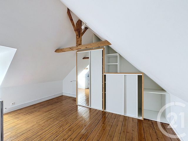 Maison &agrave; louer - 4 pi&egrave;ces - 98,62 m2 - Guingamp - 22 - BRETAGNE